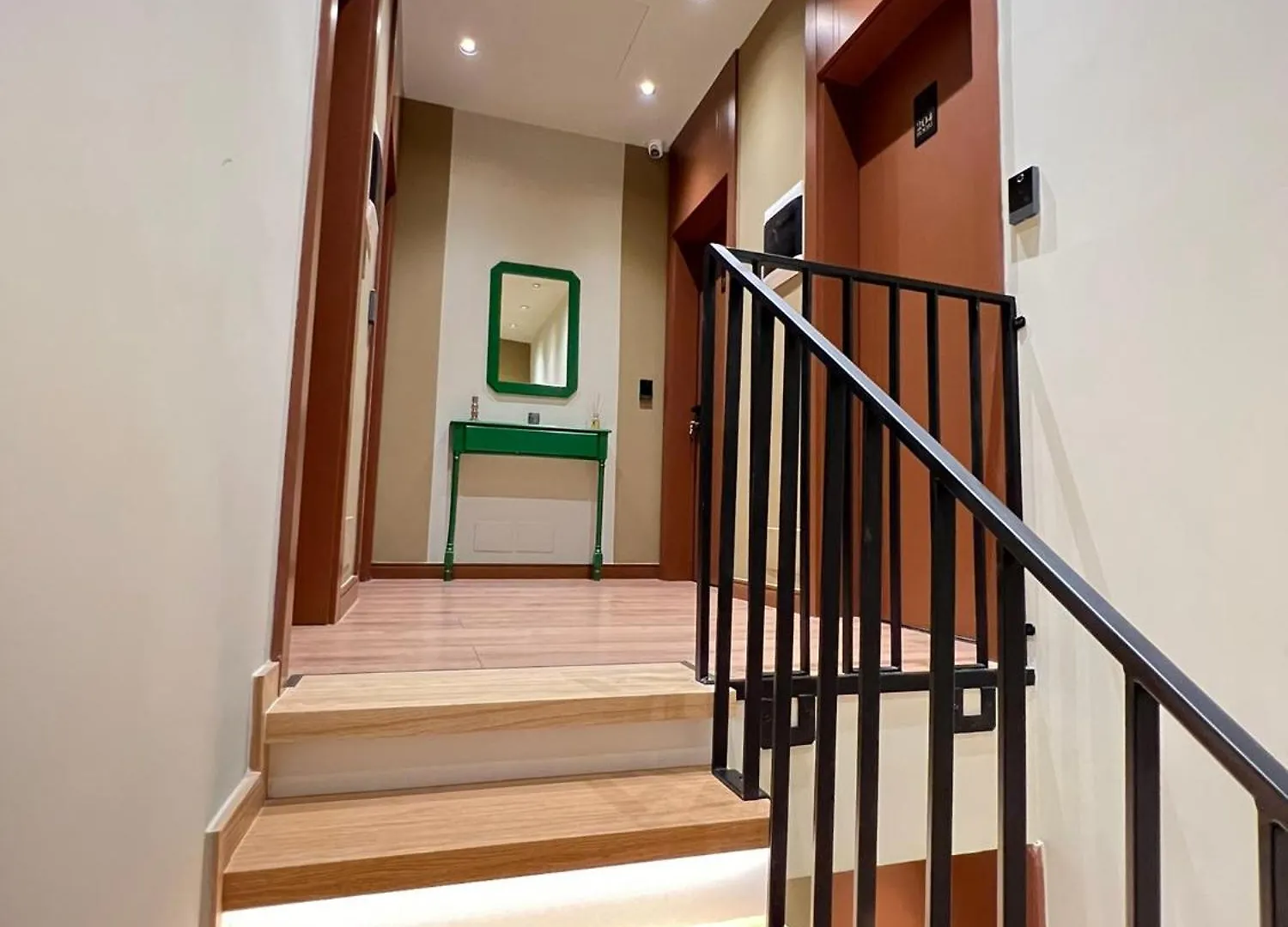 Villa Noem Tirana 4*,